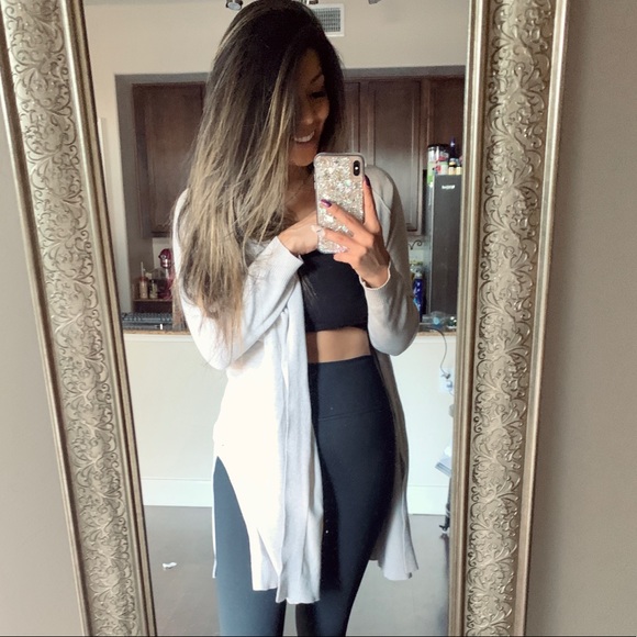 Meet your Posher, Selina - Picture 1 of 1